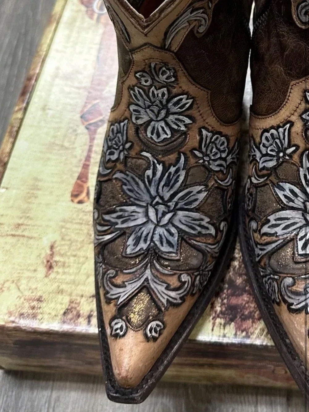 Old gringo aster in brass bone hand tooled floral ankle  boots RTL $698 8 - Picture 7 of 14